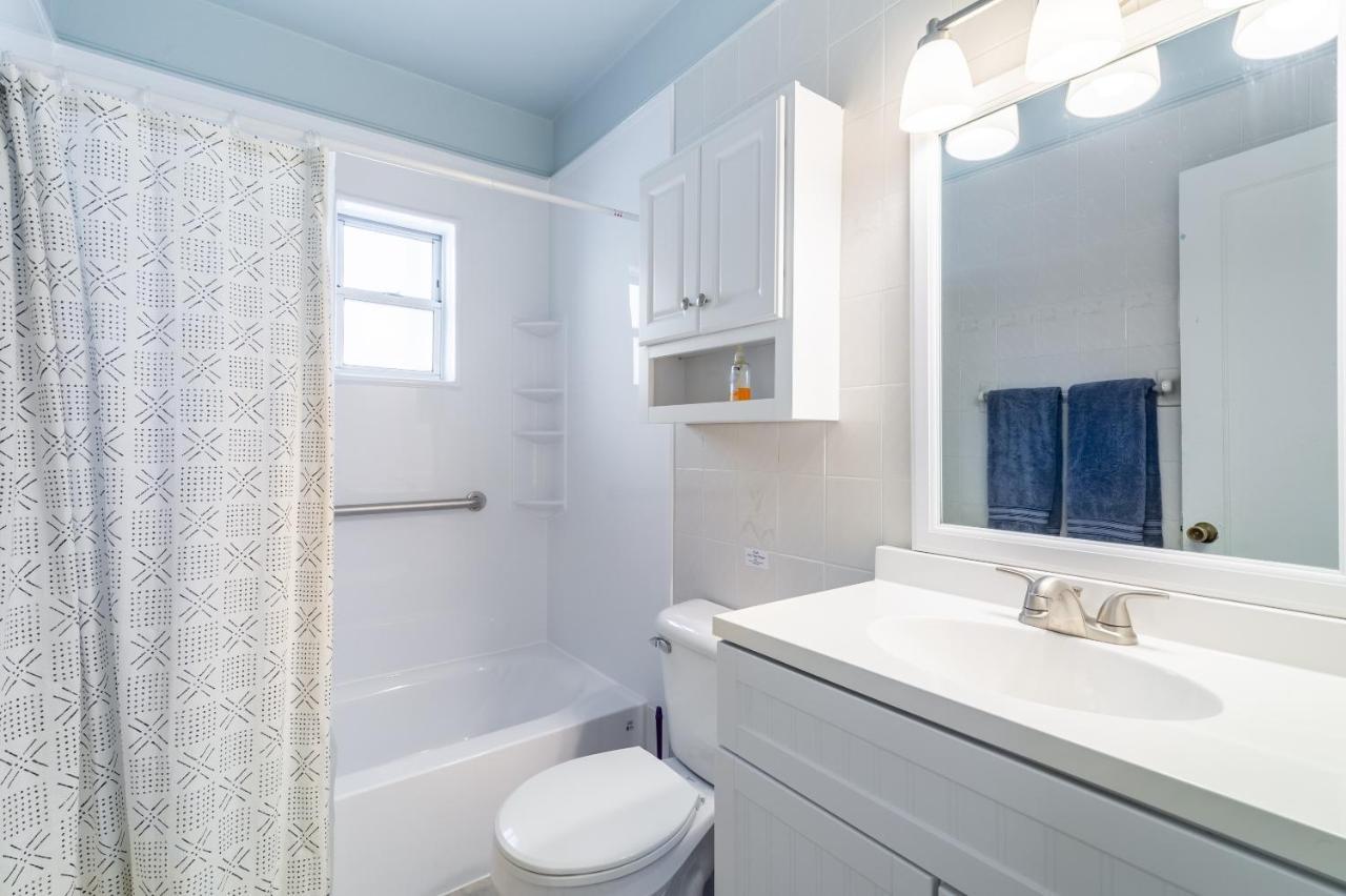 Cute One Bedroom At The Coral Resort Apts Clearwater Beach Exterior photo