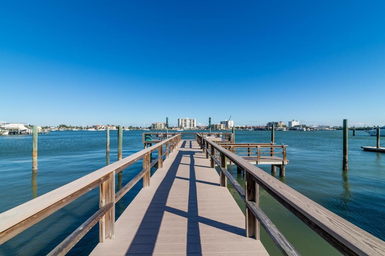 Cute One Bedroom At The Coral Resort Apts Clearwater Beach Exterior photo